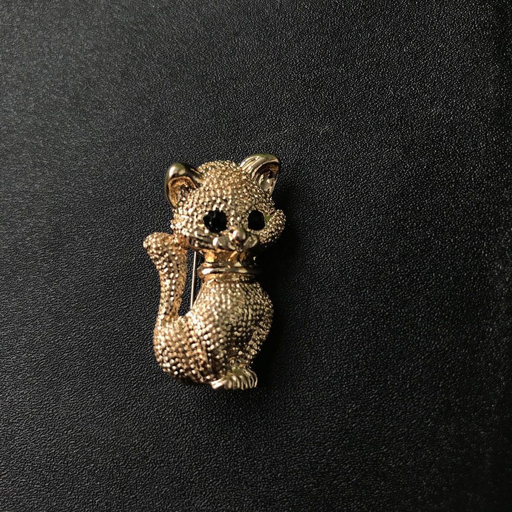 Lovely Fashion Jewelry Women Lapel Pin Badge Metal Brooches Scarf Pin