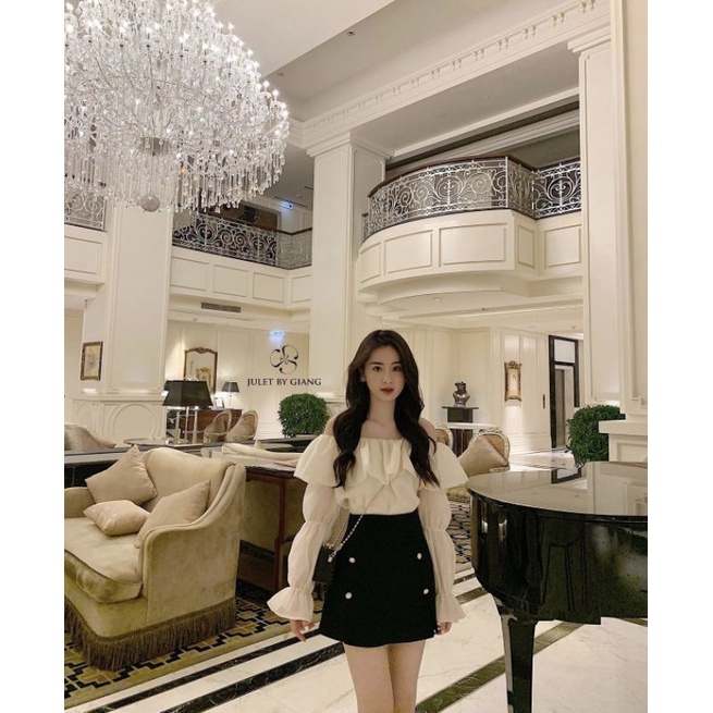 Set Đồ Nữ Ms.0945 Áo Trễ Vai Nhún Bèo Chất Tơ Phối Chân Váy Chữ A Đính Khuy Chất Nhung