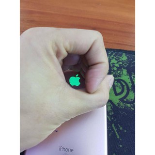 Logo táo dạ quang phát sáng cho iPhone
