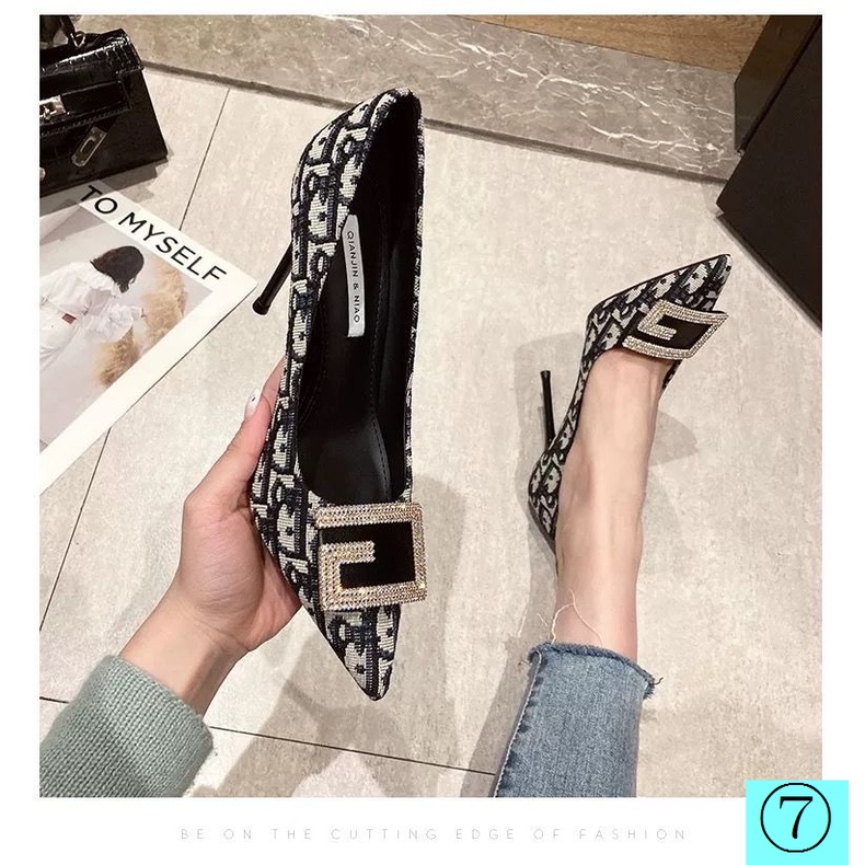 Giày Cao Gót Mũi Nhọn Đính Đá Phong Cách Thời Trang Mùa Xuân Dành Cho Nữ 2022