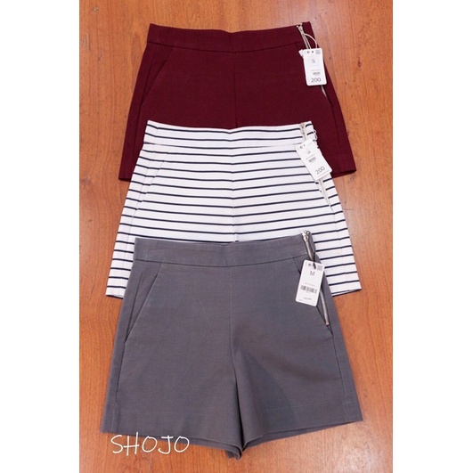 Quần short nữ dây kéo bên hông hiệu SHOJO