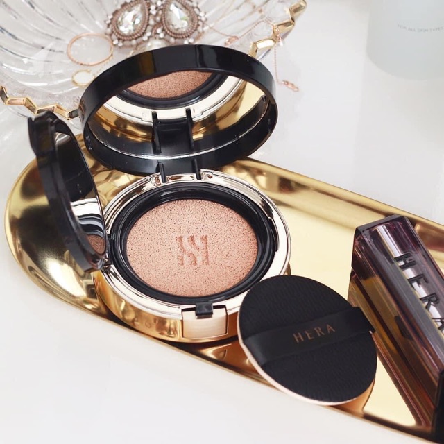 Phấn nước Hera (bản vỏ đen black cushion ) | BigBuy360 - bigbuy360.vn