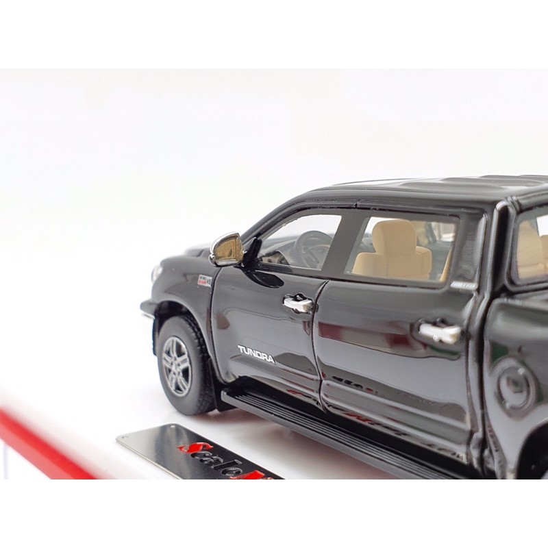 Xe Mô Hình Toyota Tundra 1:64 Scale Mini ( Đen )