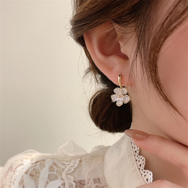 Bông Tai Mạ Bạc Hình Hoa Đính Đá Zircon Phong Cách Thời Trang Hàn Quốc