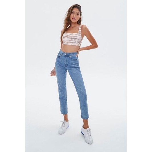 Áo crop 2 lớp , chất thun lạnh mang làm áo tập được nha.