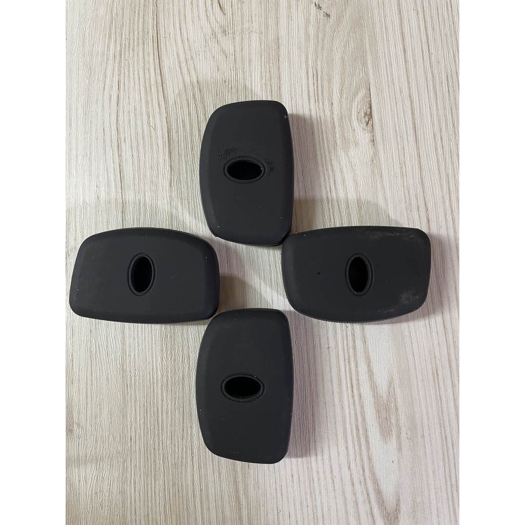 VỎ CHÌA KHÓA SILICONE XE HYUNDAI i10, i20, ELANTRA, TUCSON,..đen như hình