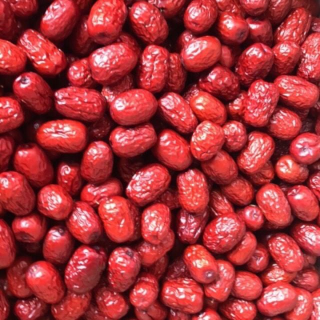 Táo Đỏ Tân Cương 100g - Loại quả to - ngọt - chọn lọc - nguyên liệu nấu chè dưỡng nhan