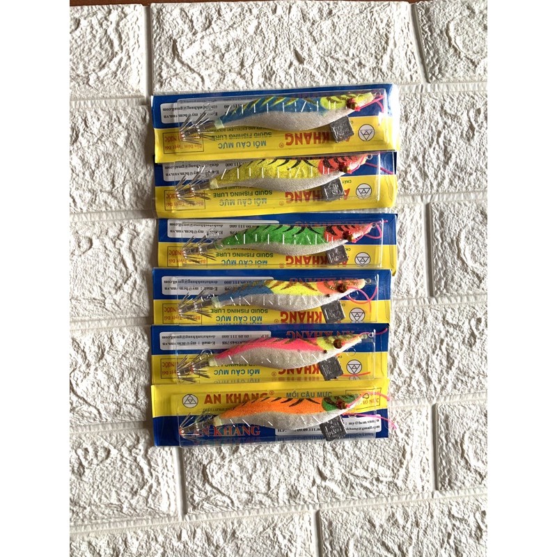 Tôm câu mực, tôm giả câu mực bọc áo vải kim tuyến nhiều màu ( tôm 35 )