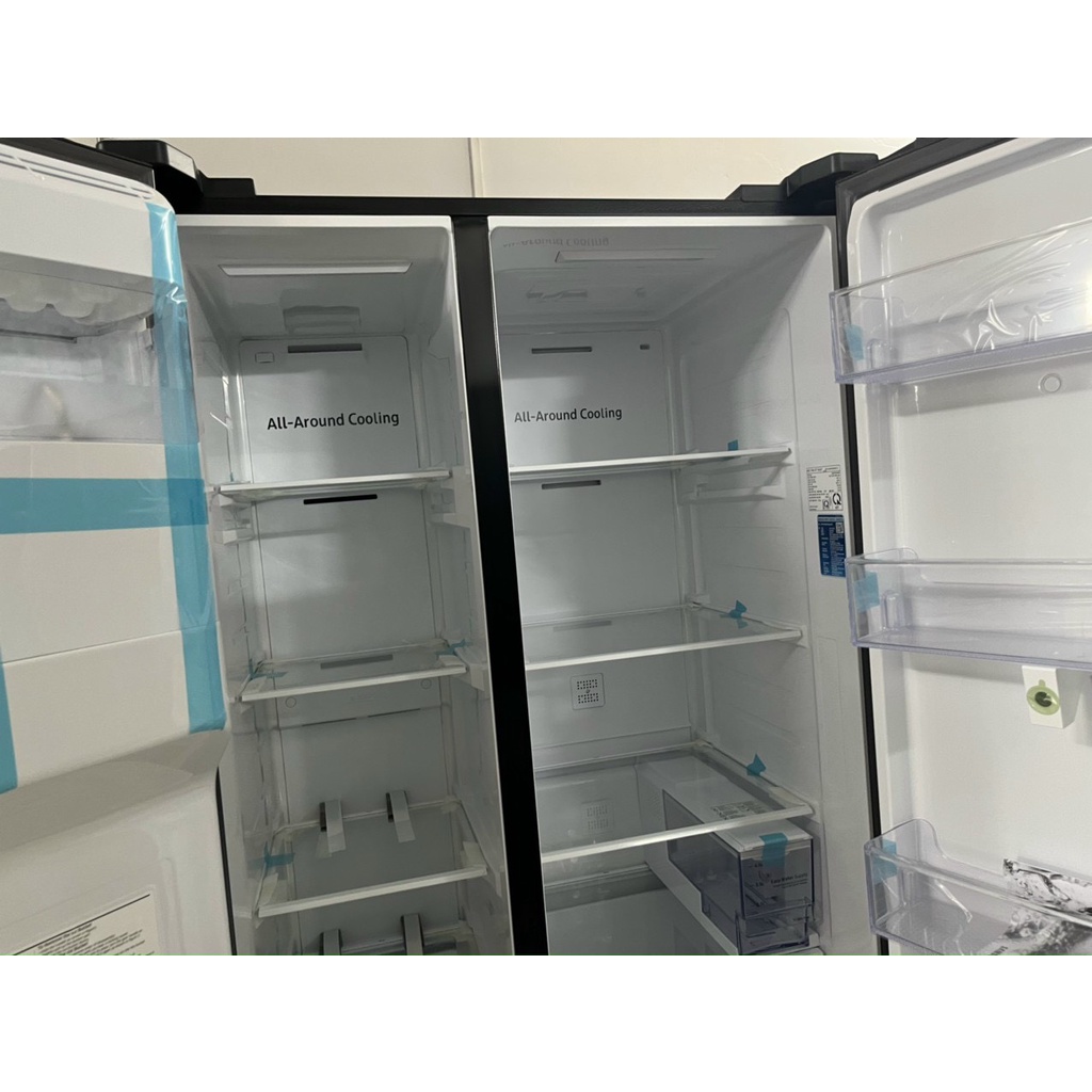 Tủ lạnh Family Hub Samsung Inverter 616 lít RS64T5F01B4/SV - Showroom Tivi TPHCM