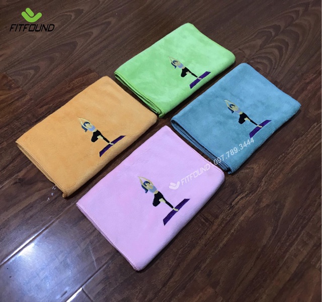 Khăn cotton thể thao lau thấm mồ hôi thêu hình cô gái tập yoga