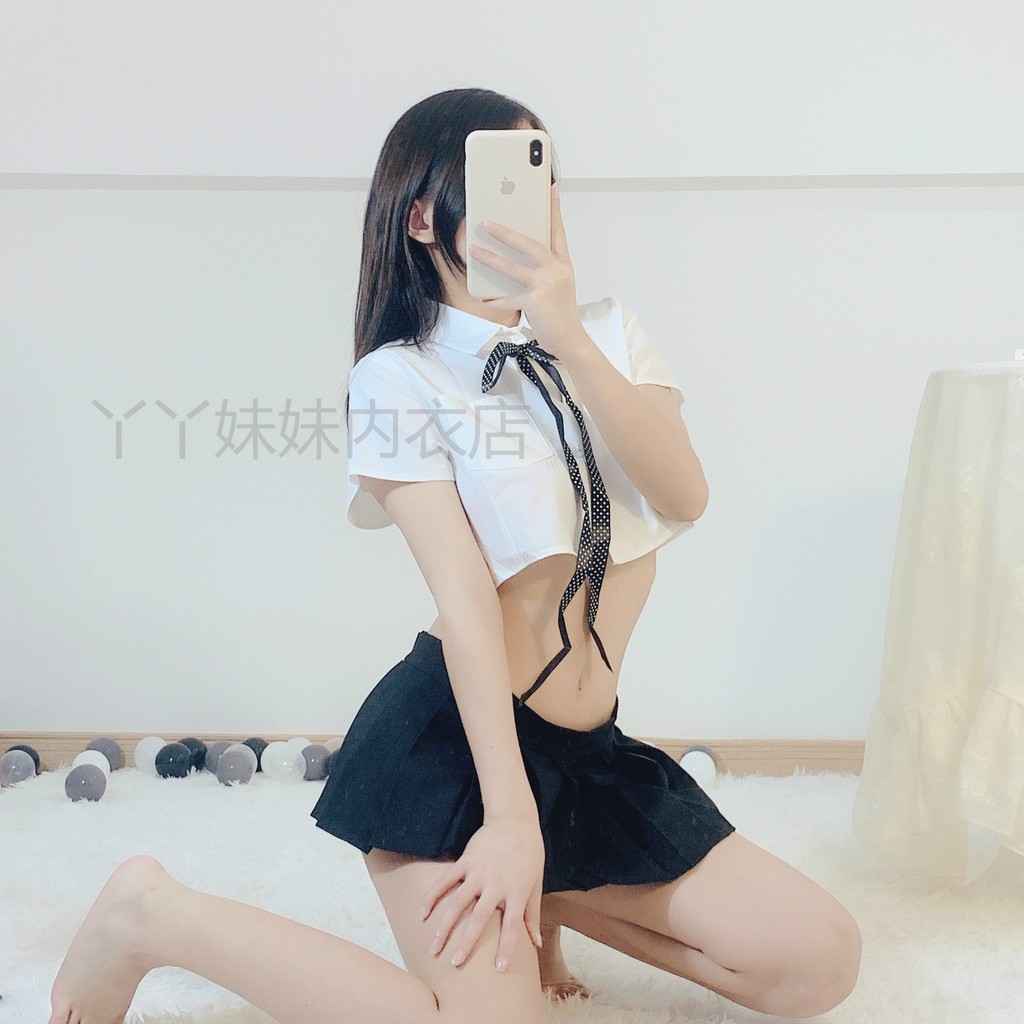 Đồ ngủ Cosplay học sinh áo croptop chân váy hiện đại | BigBuy360 - bigbuy360.vn