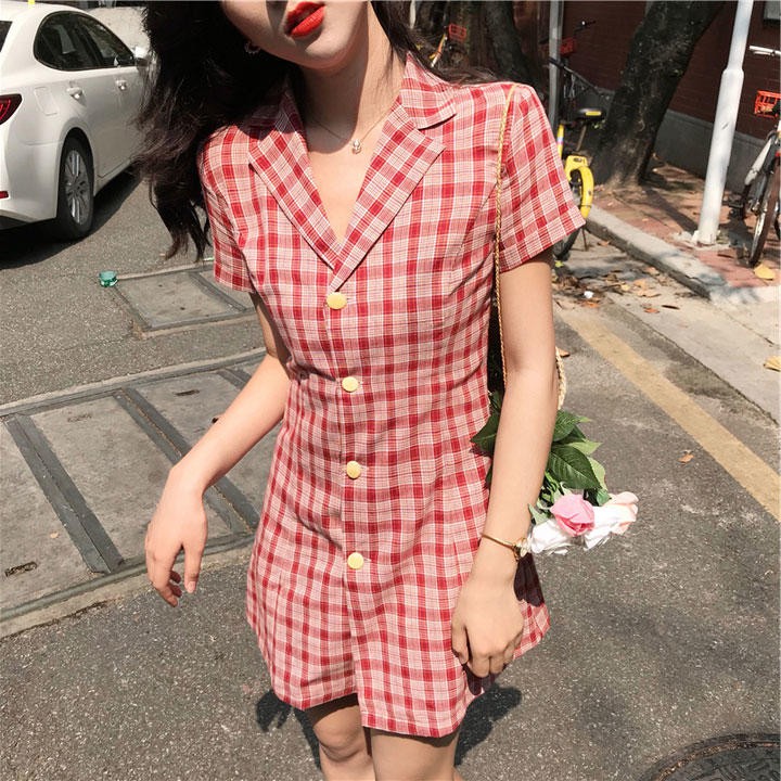 Váy đầm nữ dễ thương DOL dáng A dạo phố kẻ caro đỏ cài khuy phong cách Retro Hàn Quốc hot hè 2019 - ảnh thật