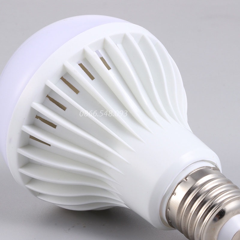 Bóng đèn cảm ứng chuyển động hồng ngoại 7W bảo hành 6 tháng