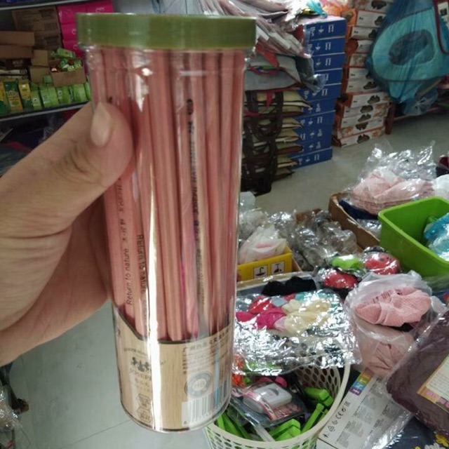 Hộp bút chì Deli 50 cây