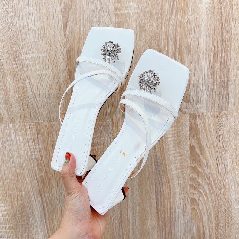 DÉP GUỐC NGÓN ĐÍNH HOA GÓT DẸT 5P