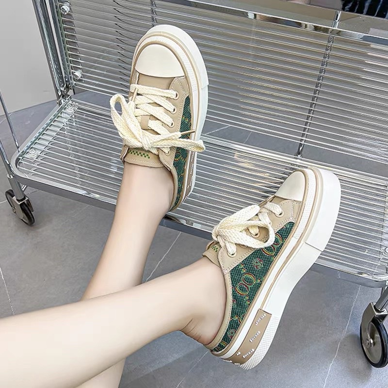 Sục Thể Thao thêu G.C 2 màu đế cao su 5p
