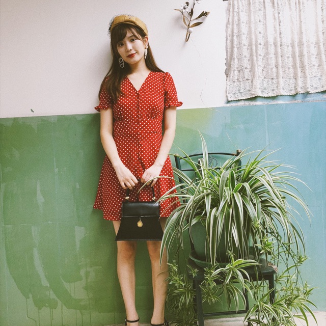 (10kg) Trả hàng đầm vintage cổ V khuy giữa