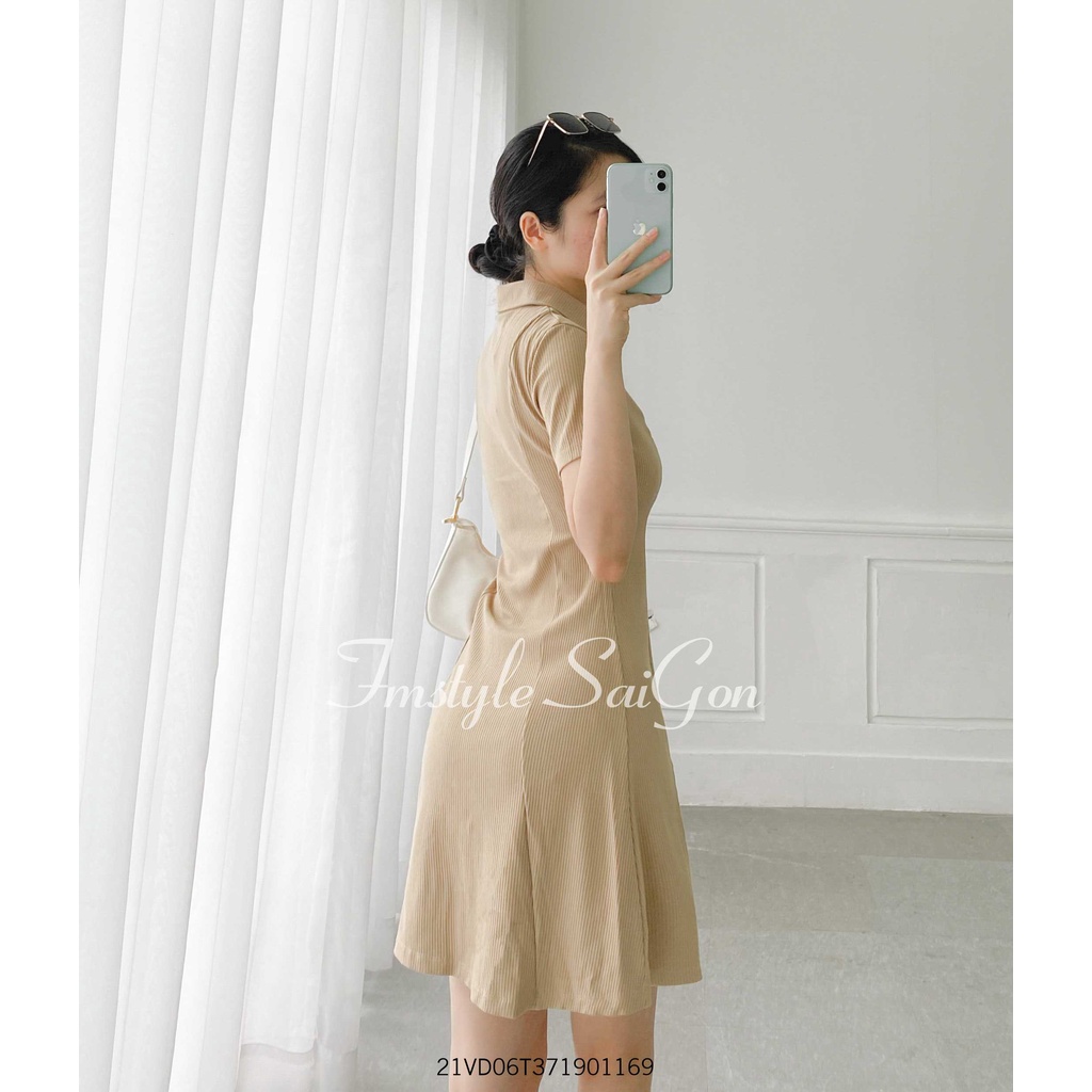 Đầm thun tay ngắn cổ bẻ nẹp nút ulzzang thời trang nữ Fmstyle Saigon 21VD06T371901 | BigBuy360 - bigbuy360.vn