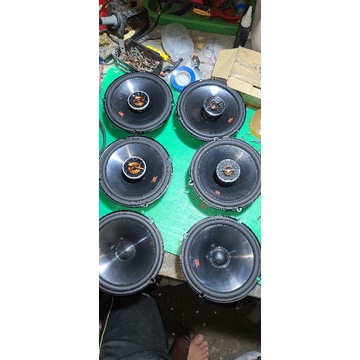 1 cái loa jbl bass 16 340k hàng bãi