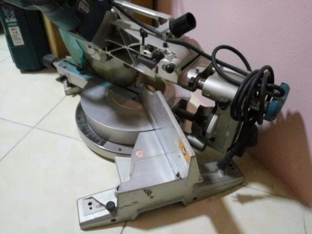 Giảm ngay 6 triệu - Cưa trượt makita LS1016