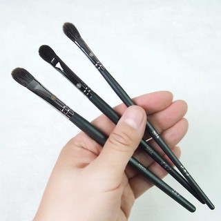Cọ Tán Phấn Bầu Mắt Ducare 207A