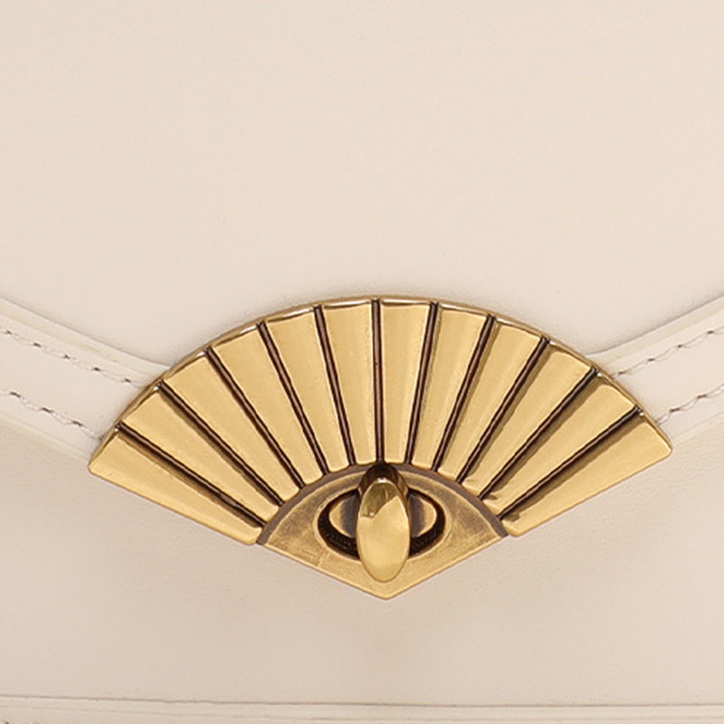 Túi Xách Đeo Vai Hình Vuông Cỡ Nhỏ Đính Ngọc Trai Phối Dây Đeo Sợi Xích Thời Trang Cho Nữ