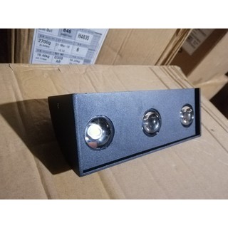 ĐÈN HẮT TƯỜNG 1 ĐẦU 3 MẮT - DHT-3M-T