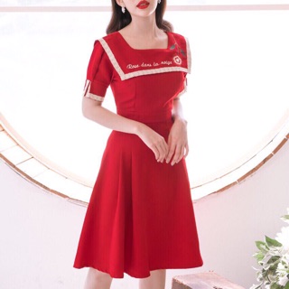 Ảnh thật đầm xoè thêu cổ vuông