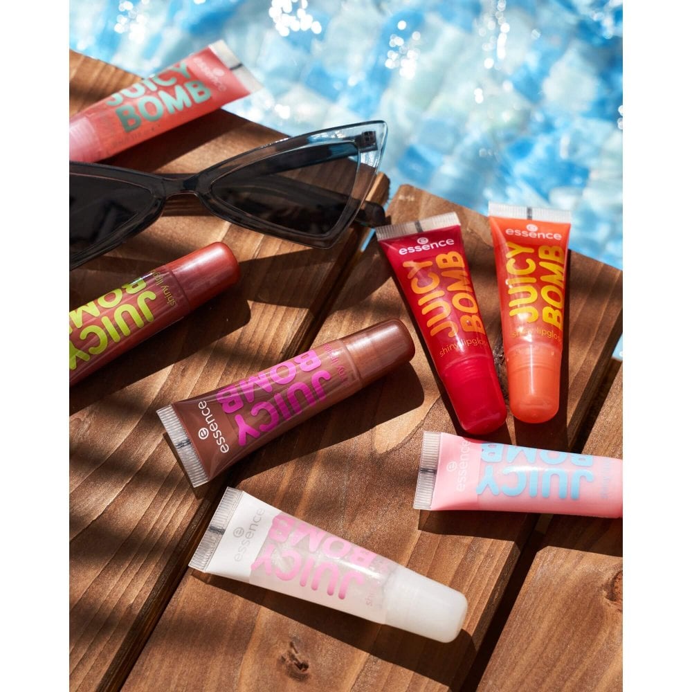 Son bóng có màu Essence Juicy Bomb Shiny Lipgloss cho môi căng mọng