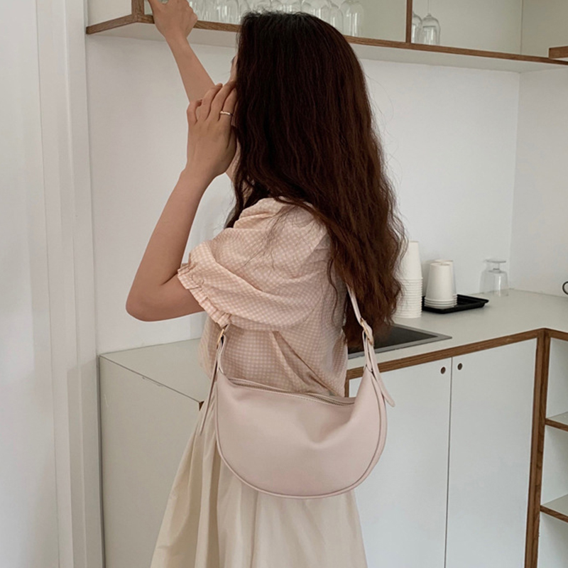 Túi xách IELGY bằng da hình bánh xếp cỡ lớn 30x18x8cm có dây kéo có 3 màu trắng/ đen/ vàng thời trang dành cho nữ