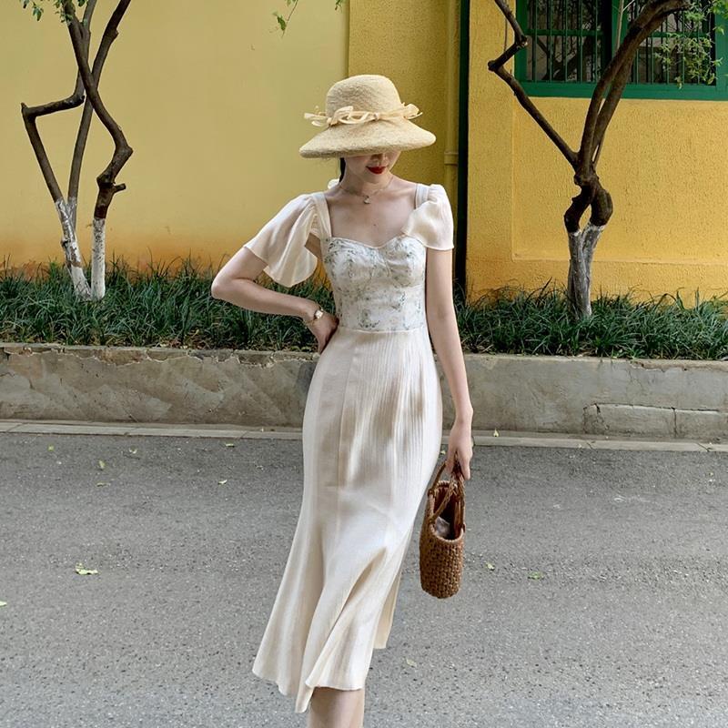 Đầm Đuôi Cá Cổ Vuông Thiết Kế Xếp Ly Xinh Xắn