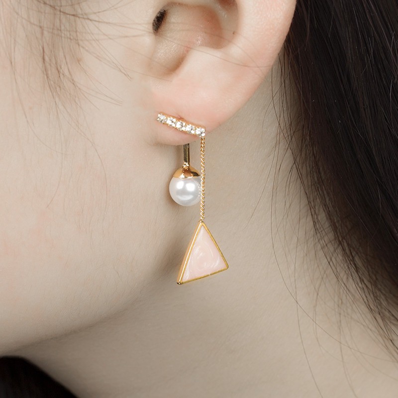 [Mã FASHIONT4FA2 giảm 10K đơn 50K] Fashionable Delicate Pearl Triangular Earrings for Women