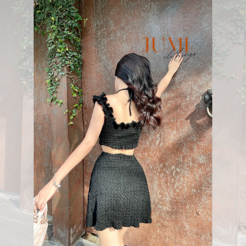 Đầm tay ngắn cổ yếm đầm khoét ngực chất thun co giãn | BigBuy360 - bigbuy360.vn