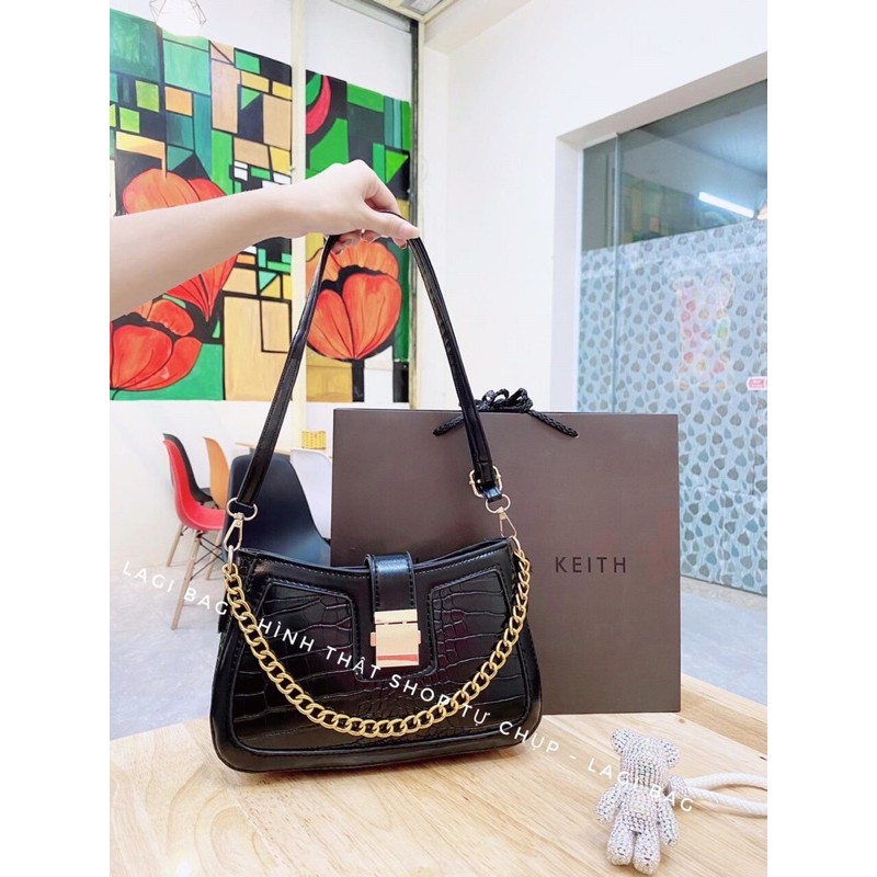 [Mã WAMT2405 giảm 10K đơn 0K] túi kẹp nách da sần , túi xách nữ đeo chéo , xách tay phối sích Size 20 siêu sang 2020 | BigBuy360 - bigbuy360.vn