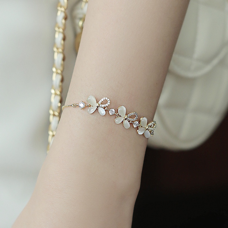 Vòng Tay Đính Đá Opal Có Thể Điều Chỉnh Họa Tiết Bướm Xinh Xắn Cho Nữ
