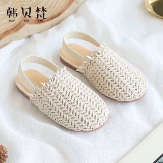 sandal sục rọ bé gái