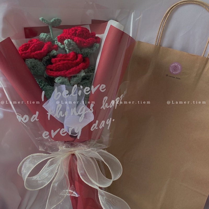Bó hoa hồng len handmade làm quà tặng sinh nhật, hoa tặng 20/10, 20/11/ hoa kỉ niệm/ Lamer’s Red Roses