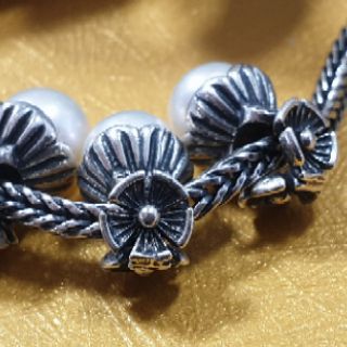 Charm bạc 925 hoa đính hạt trai thật
