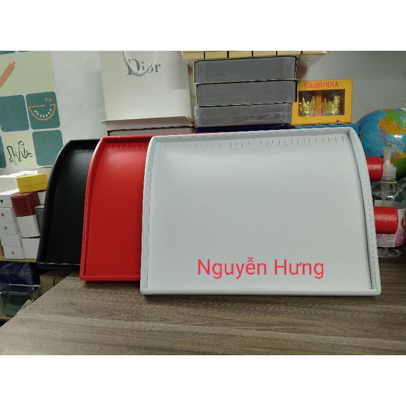 Khay trưng bày dây chuyền bằng da