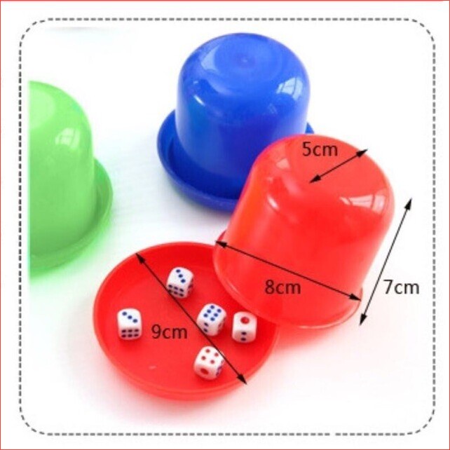 Bộ lắc xí ngầu nhựa kèm 5 viên súc sắc mini 6 mặt nhiều màu, đồ chơi lắc xúc xắc tài xỉu beer club giải trí giảm stress