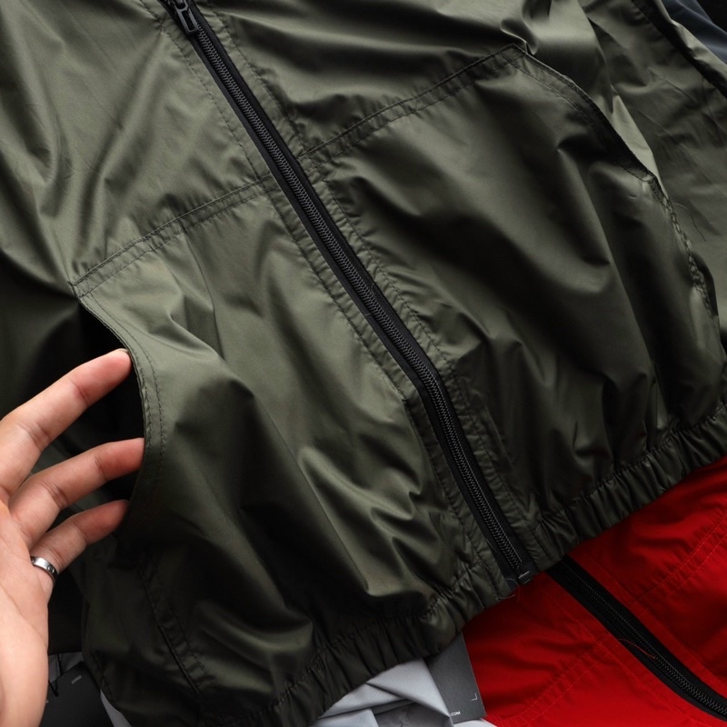 Áo khoác gió có mũ ad 2 lớp lót lưới thoáng khí