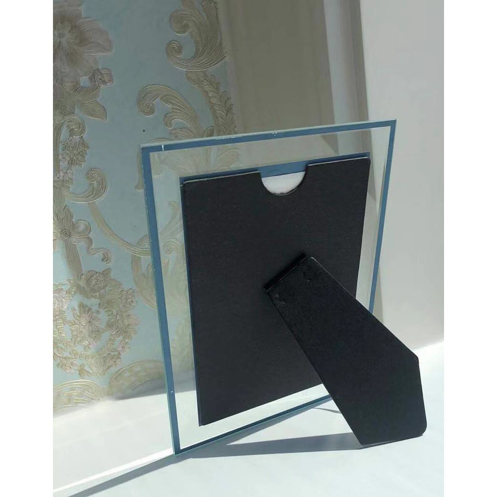 Ảnh khung kính trang trí bàn tiệc cưới khổ 20x30 | BigBuy360 - bigbuy360.vn