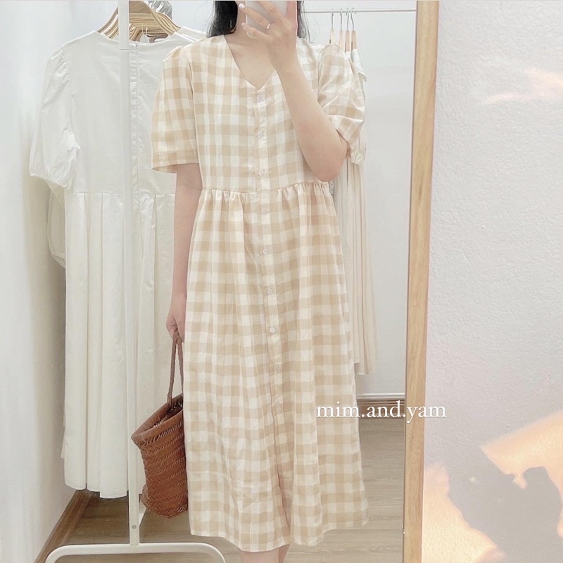 Váy kẻ caro be