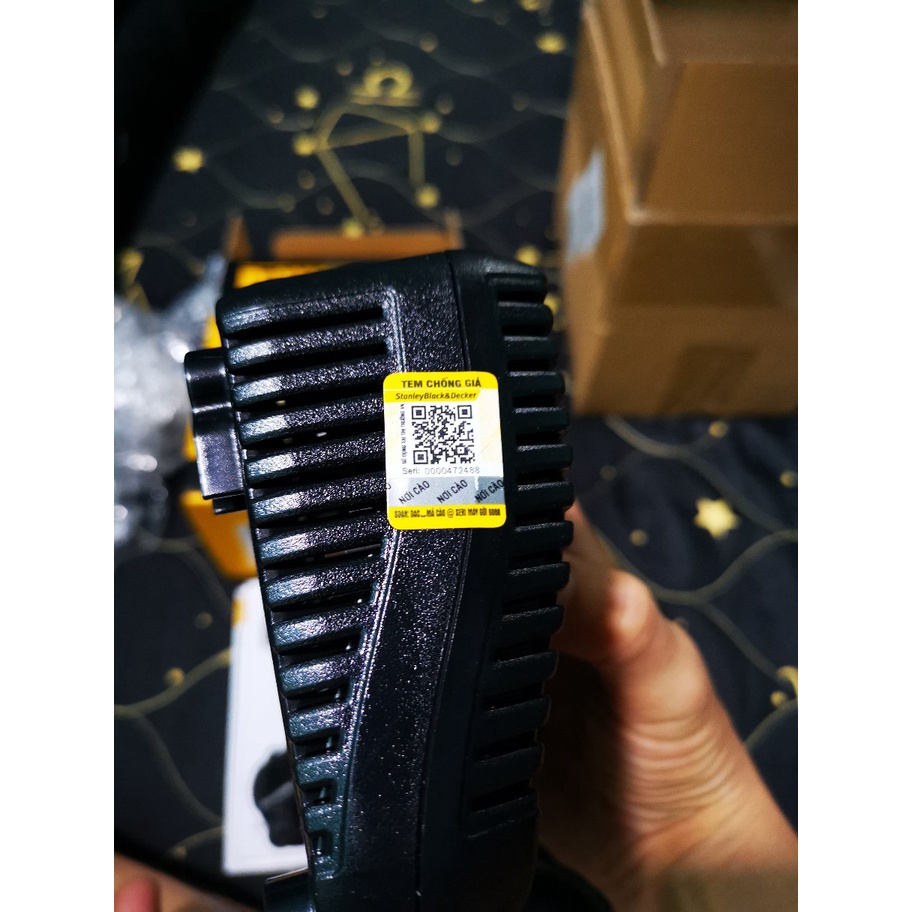 Đế sạc pin Dewalt DCB115-KR 10.8V-18V, Sạc 18V Dewalt DCB115