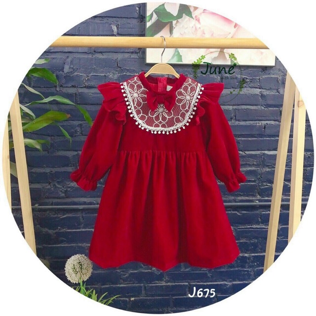 Váy nhung nơ cổ ren cho bé yêu 10-20kg
