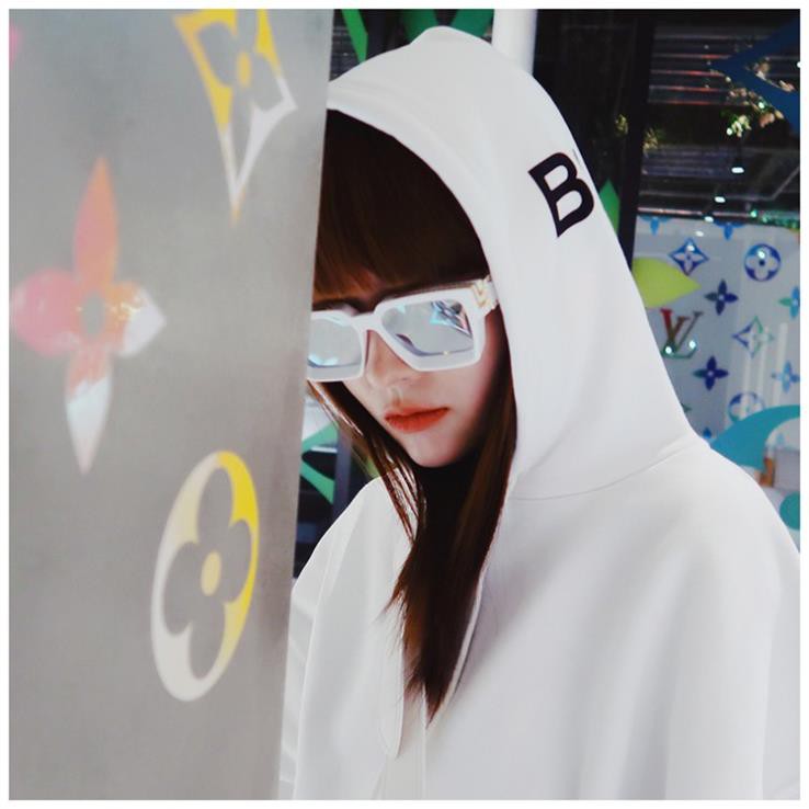 Kính râm unisex đẳng cấp sang chảnh thời trang giá rẻ | BigBuy360 - bigbuy360.vn