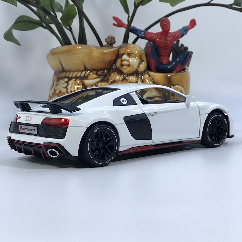 Mô hình xe ô tô Audi R8 V10 Plus tỷ lệ 1:24 siêu xe thể thao mới ra mắt