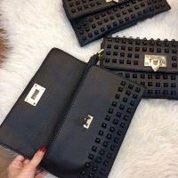 [SALE 1 NGÀY DUY NHẤT] Ví cầm tay đinh tán