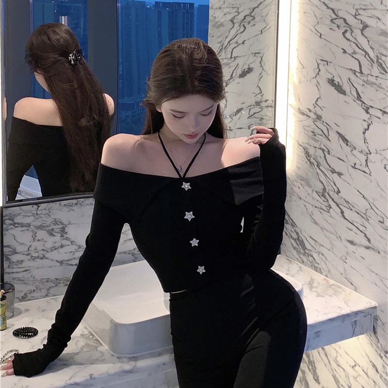 Áo Hai Dây Dáng Ôm Dài Hở Vai Thời Trang Thu Đông Quyến Rũ Cho Nữ