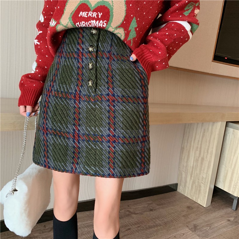 Set Áo Sweater Màu Đỏ Phối Chân Váy Len Lưng Cao Phong Cách Giáng Sinh